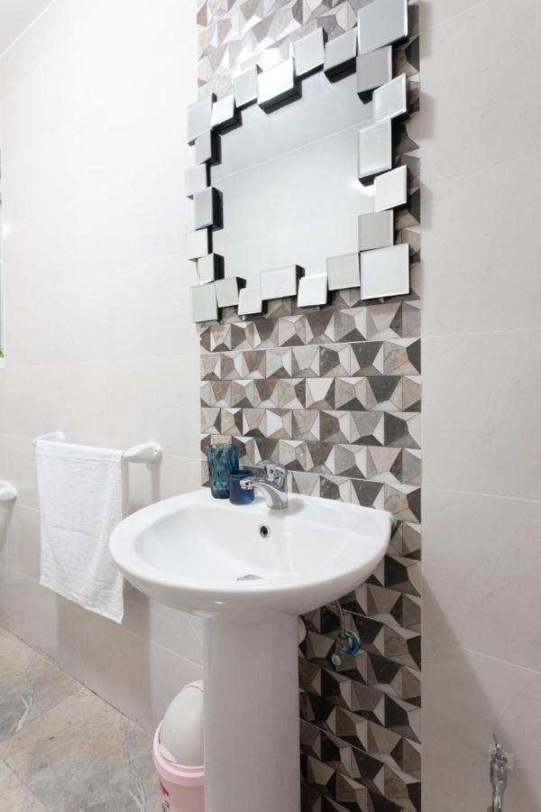 F3 Room 2, Private Room Two Single Beds Shared Bathroom Msida Ngoại thất bức ảnh