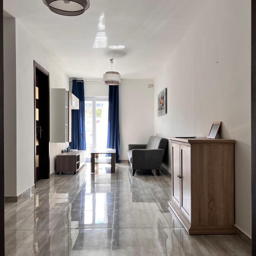 F3 Room 2, Private Room Two Single Beds Shared Bathroom Msida Ngoại thất bức ảnh